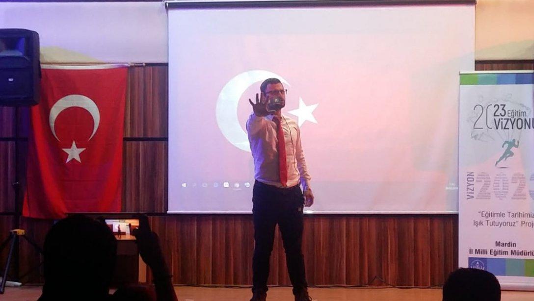Mardin´de Düzenlenen İstiklal Marşı´nı Güzel Okuma Yarışması Öğretmenler Kategorisinde Öğretmenimiz Mehmet Ali EŞ İl İkincisi Oldu