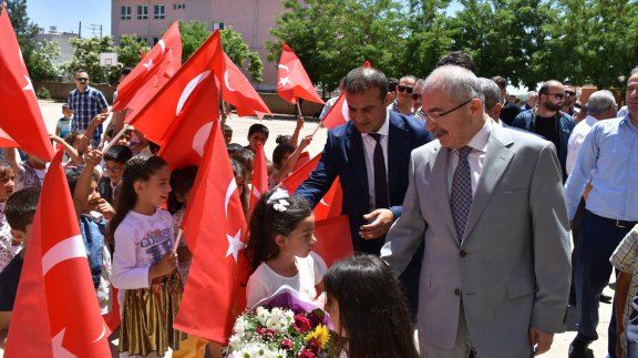 Valimiz Sayın Mustafa YAMAN İlçemizde Karne Dağıtım Törenine Katıldı